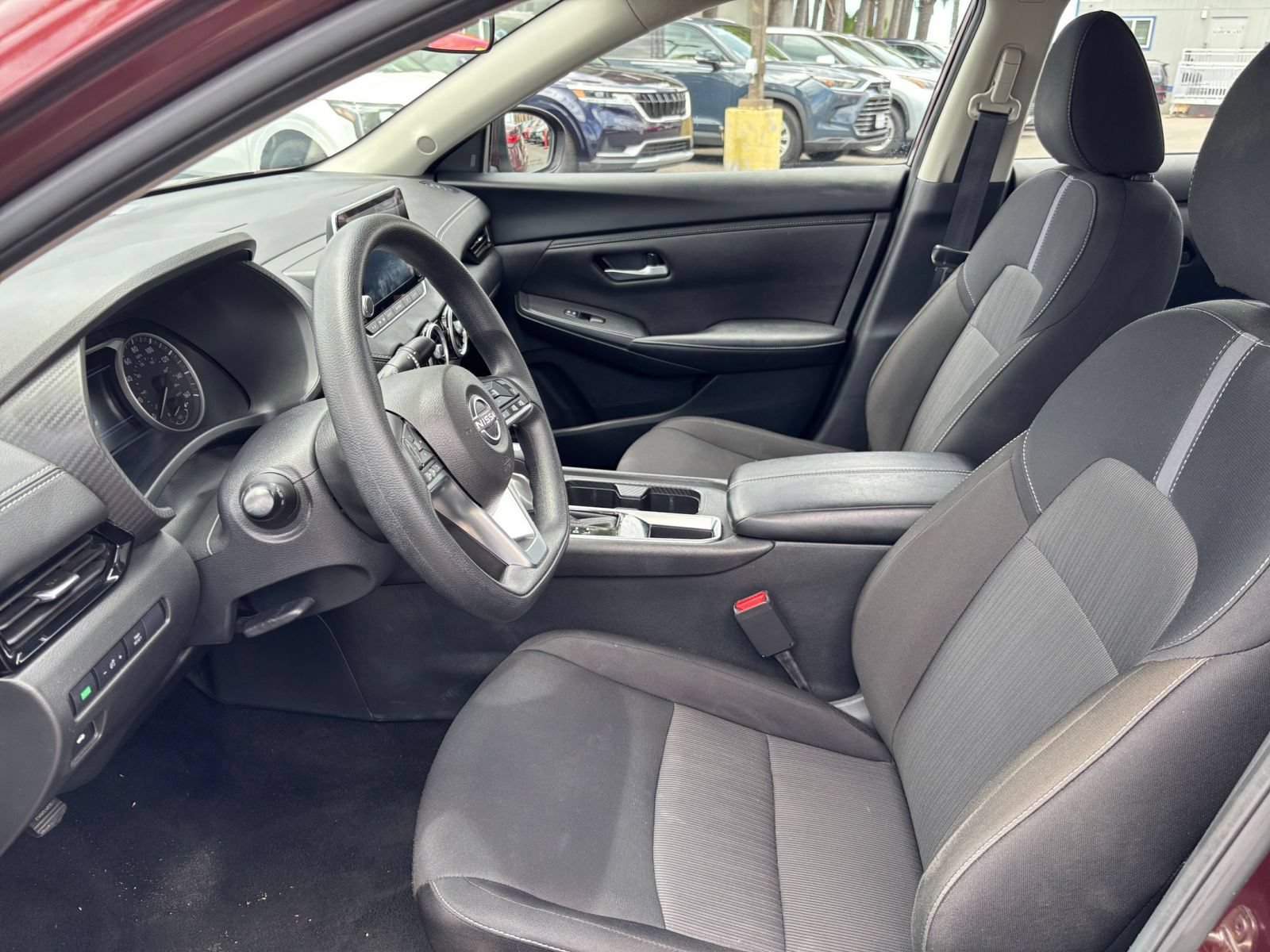 Used 2025 Nissan Sentra SV FWD image 24