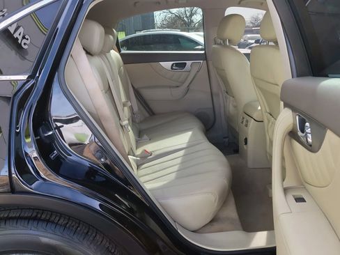 Used 2017 INFINITI QX70 3.7 w/ Premium Package image 22