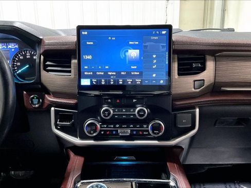Used 2024 Ford Expedition Max Limited AWD/4WD image 6