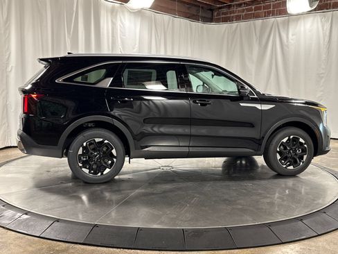 New 2026 Kia Sorento S AWD/4WD image 9