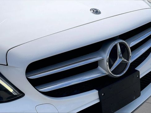 Used 2019 Mercedes-Benz C 300 4MATIC Sedan image 32