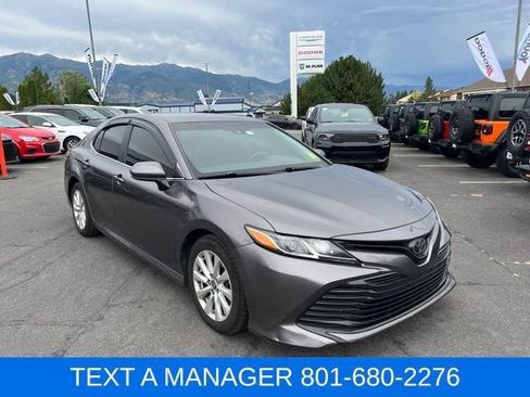 Used 2020 Toyota Camry LE FWD image 8