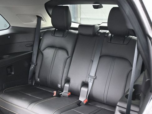 Used 2024 MAZDA CX-90 3.3 Turbo w/ Preferred Plus image 32