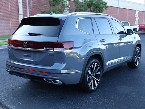 Used 2025 Volkswagen Atlas SEL Premium R-Line AWD/4WD image 37