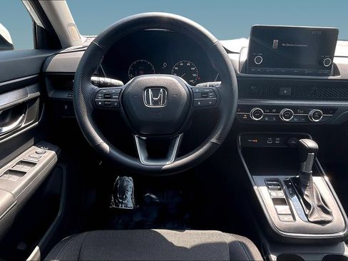 Used 2024 Honda CR-V EX image 8