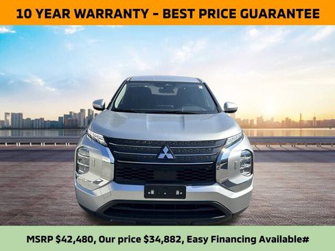 New 2025 Mitsubishi Outlander ES image 1