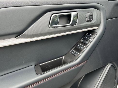 New 2026 Ford Explorer ST-Line w/ ST-Line Street Pack image 15