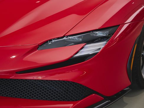 Used 2022 Ferrari SF90 Stradale image 46