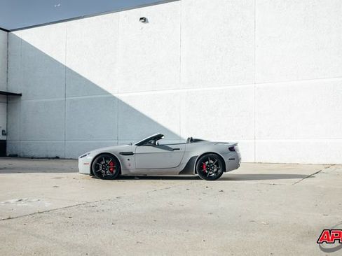 Used 2008 Aston Martin V8 Vantage Roadster image 57