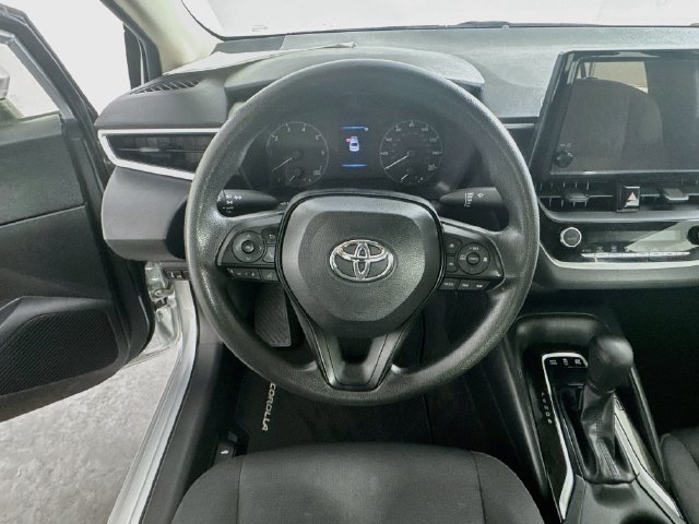 Used 2023 Toyota Corolla LE FWD image 14