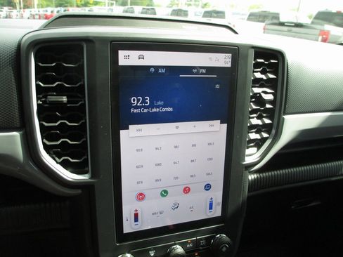 Used 2024 Ford Ranger XL image 21