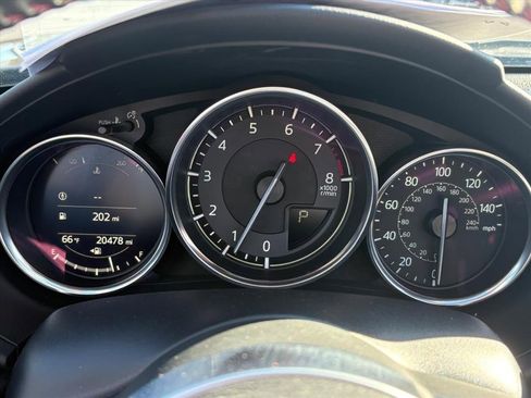 Used 2019 MAZDA MX-5 Miata RF Grand Touring w/ Appearance Package image 9