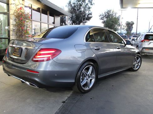 Used 2017 Mercedes-Benz E 300 image 5
