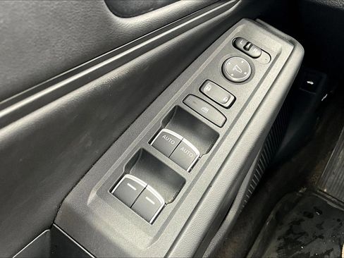 Used 2023 Honda Accord EX image 32