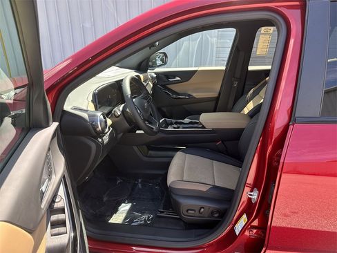 New 2026 Chevrolet Equinox ACTIV w/ Convenience Package III image 13