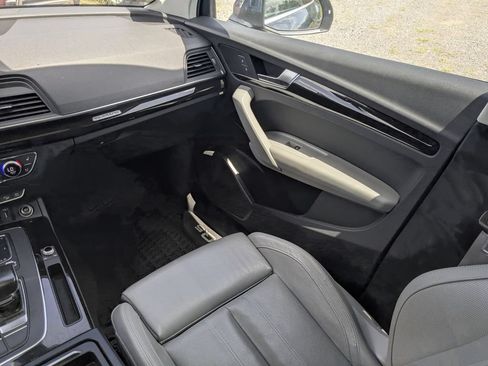 Used 2018 Audi Q5 2.0T Premium Plus w/ Premium Plus Package AWD/4WD image 19