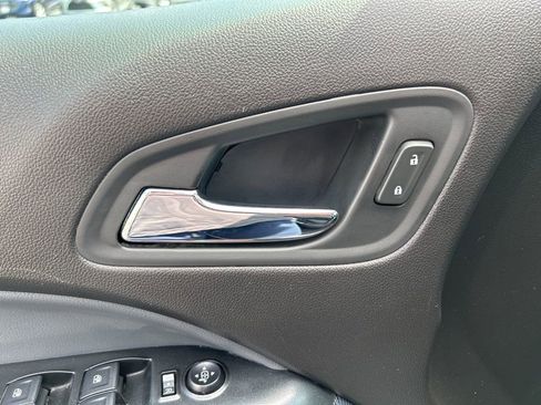 Used 2018 Chevrolet Colorado Z71 AWD/4WD image 13