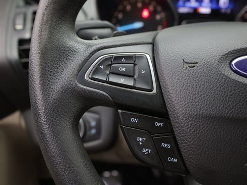 Used 2017 Ford Escape SE FWD image 23