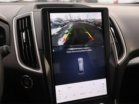 Certified 2024 Ford Edge SEL image 15