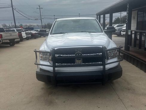 Used 2019 RAM 1500 Tradesman w/ Chrome Appearance Group image 2