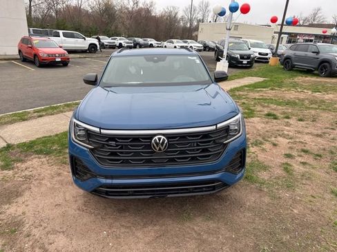 New 2026 Volkswagen Atlas Cross Sport SEL R-Line AWD/4WD image 2