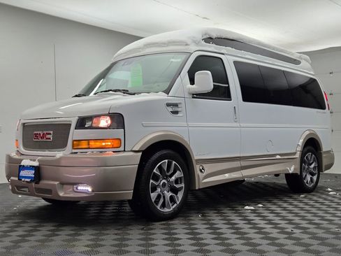 New 2025 GMC Savana 2500 w/ Driver Convenience Package image 18