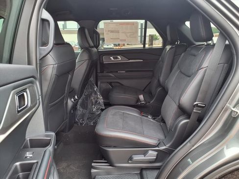 New 2026 Ford Explorer ST AWD/4WD image 19