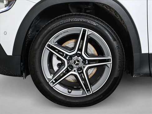 Used 2022 Mercedes-Benz GLB 250 4MATIC image 26