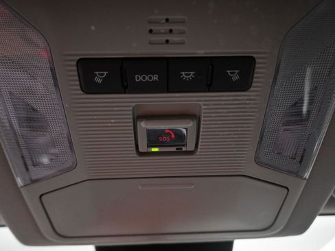 Used 2025 Toyota RAV4 XLE image 11