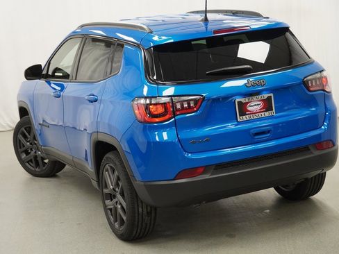 New 2026 Jeep Compass Latitude image 12