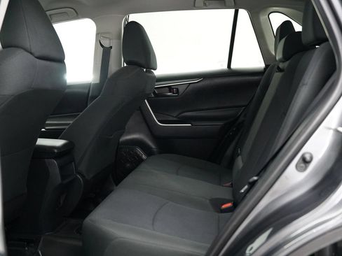 Used 2020 Toyota RAV4 LE w/ All Weather Liner Package AWD/4WD image 23