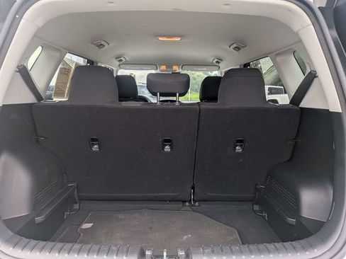 Used 2025 Kia Soul LX FWD image 11