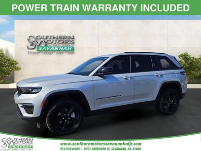 Used 2025 Jeep Grand Cherokee Limited w/ Black Appearance Package