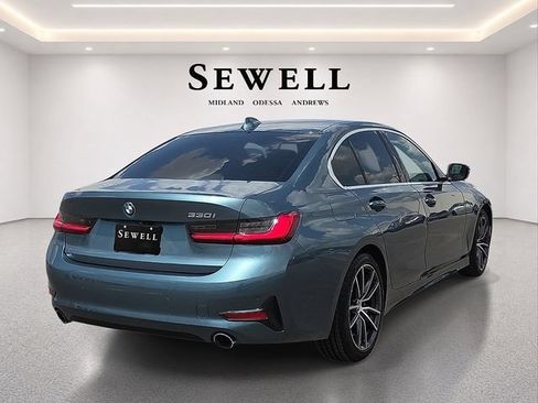 Used 2021 BMW 330i Sedan RWD image 4