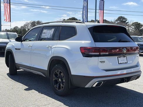 New 2026 Volkswagen Atlas Peak Edition AWD/4WD image 24