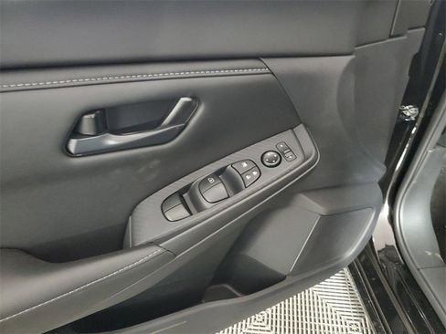 New 2025 Nissan Sentra S image 18