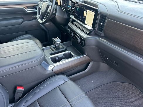 Certified 2025 Chevrolet Silverado 1500 High Country w/ Midnight Edition image 19