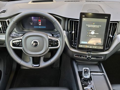 New 2026 Volvo XC60 B5 Ultra w/ Protection Package Premier image 31