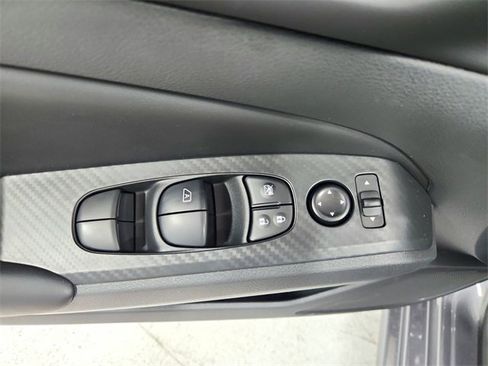 Used 2025 Nissan Altima 2.5 S image 25