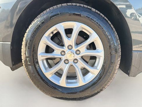 Used 2020 Chevrolet Equinox LS w/ LS Convenience Package image 39