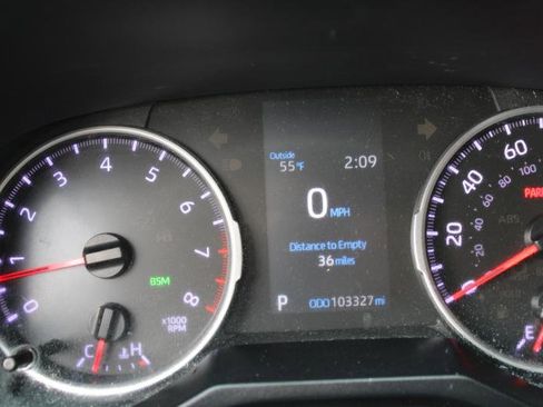Used 2019 Toyota RAV4 LE FWD image 26