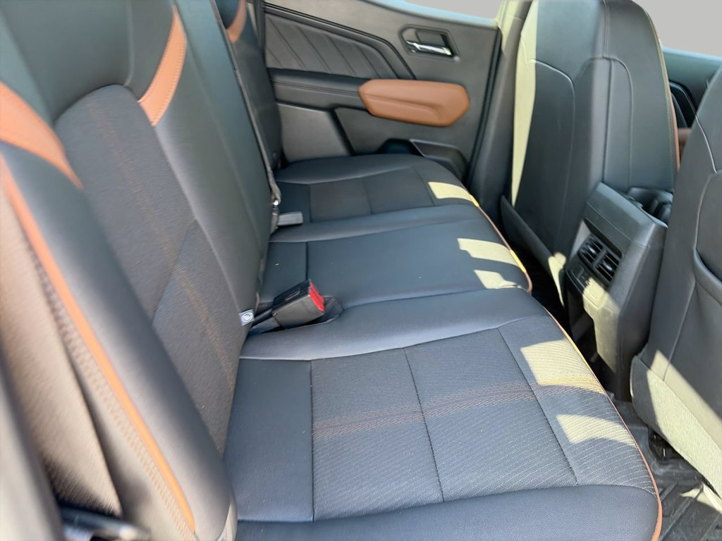 Used 2023 GMC Canyon AT4 AWD/4WD image 14