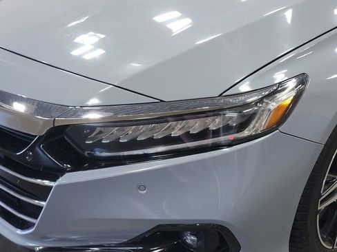 Used 2021 Honda Accord Touring image 9