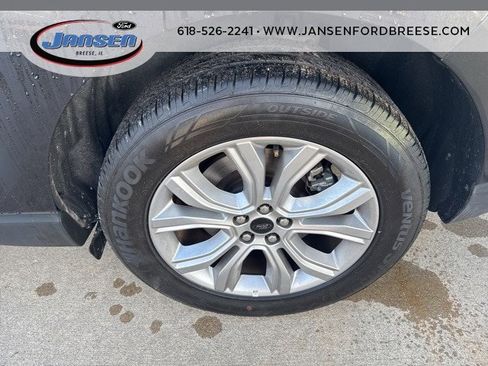 Certified 2024 Ford Edge Titanium image 7