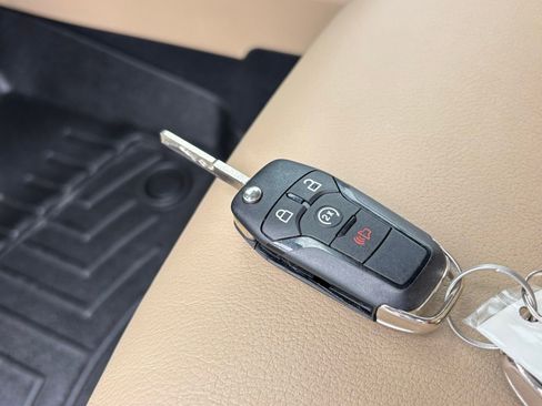 Used 2020 Ford F250 Lariat AWD/4WD image 27