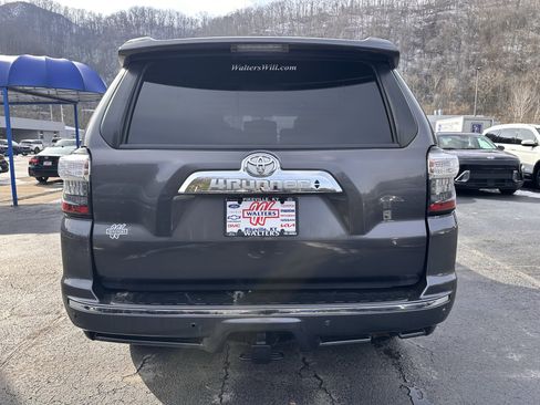 Used 2017 Toyota 4Runner Limited image 27