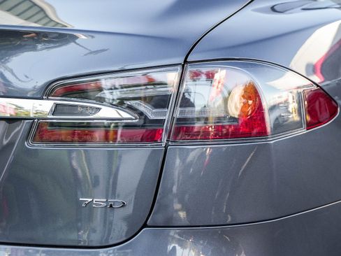 Used 2018 Tesla Model S 75D image 10