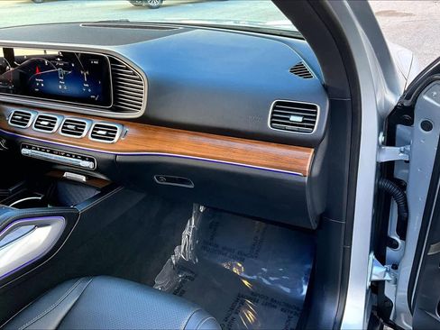 Used 2025 Mercedes-Benz GLE 350 4MATIC image 17