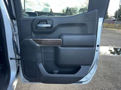 Used 2021 Chevrolet Silverado 1500 RST image 14