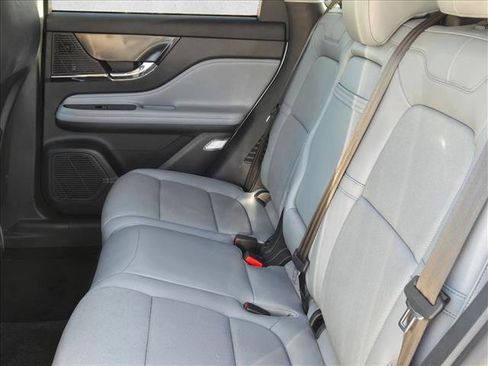 Used 2022 Lincoln Corsair Reserve w/ Sport Package image 17